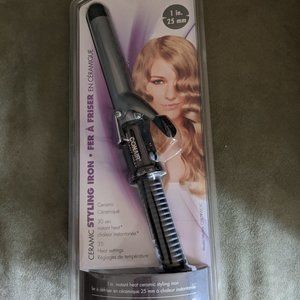 NWOT Conair Styling Iron